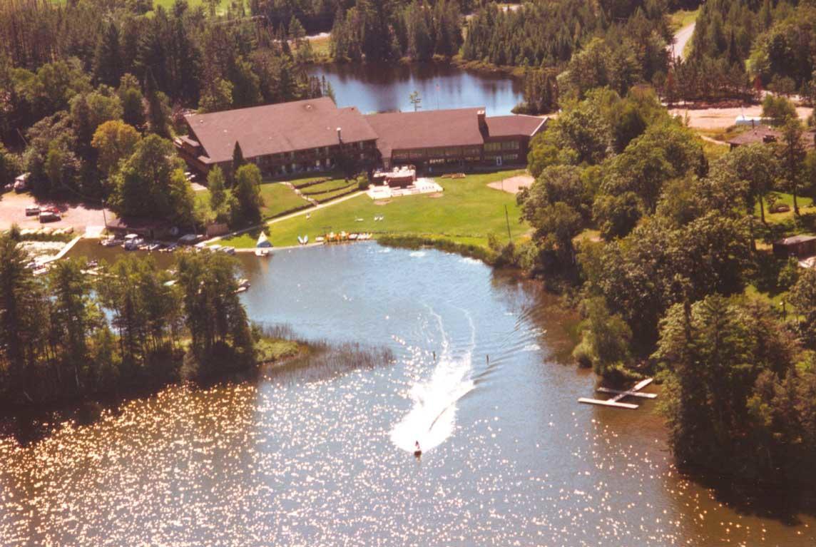 Lakewoods Resort & Golf Namekagon Exterior photo
