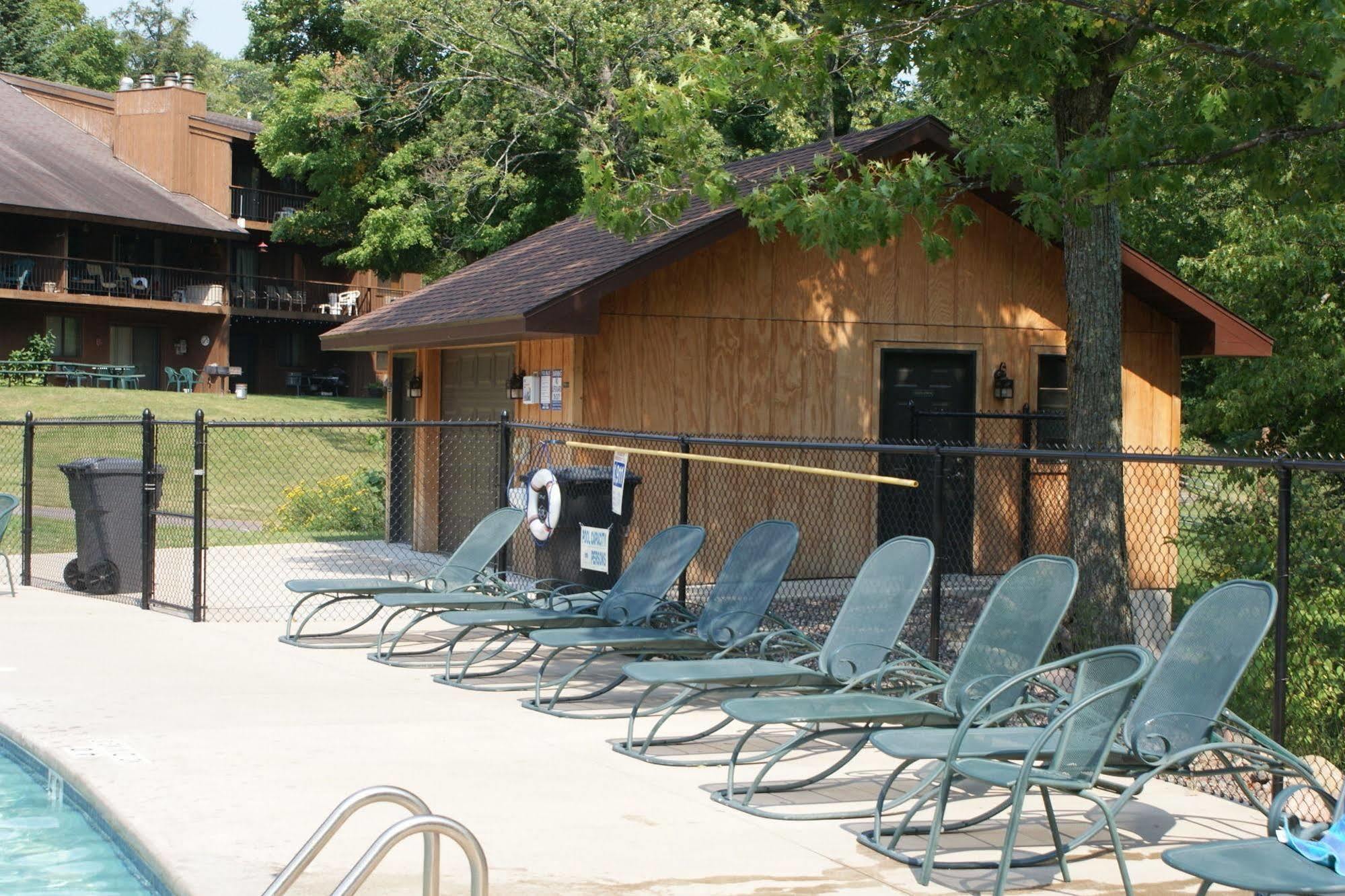 Lakewoods Resort & Golf Namekagon Exterior photo